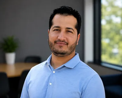 Fardin Walizay headshot